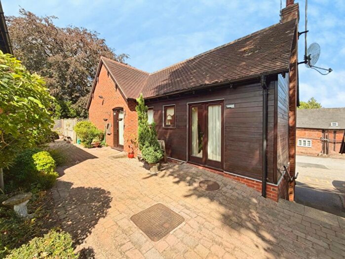 2 Bedroom Coach House To Rent In Marsh Lane, Hampton-In-Arden, Solihull, B92