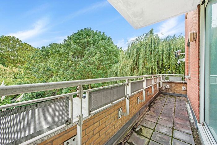 2 Bedroom Apartment To Rent In Regent Court, St John's Wood, NW8
