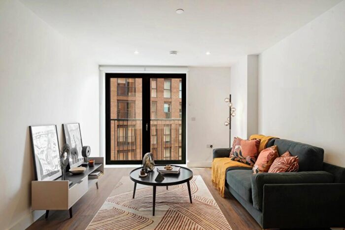 2 Bedroom Apartment To Rent In Francis House, SL6