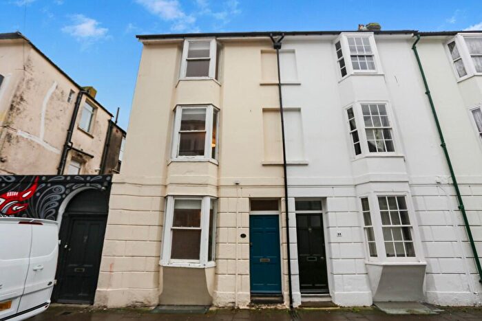 4 Bedroom Town House To Rent In Over Street, BN1