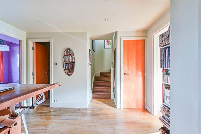 3 Bedroom Penthouse For Sale In Owen Street, Angel, London, EC1V