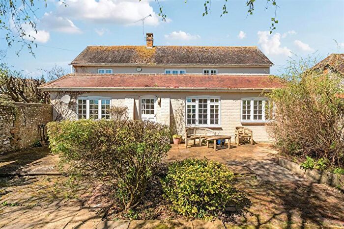 4 Bedroom Detached House For Sale In Burpham, BN18