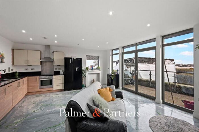 2 Bedroom Apartment For Sale In Museum Street, Colchester, Essex, CO1