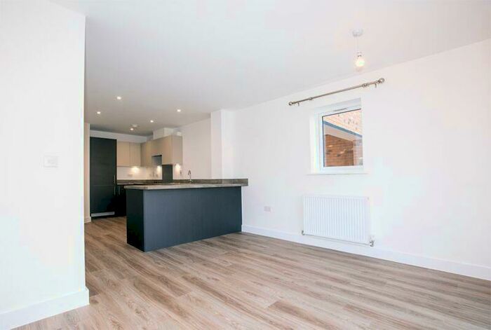 4 Bedroom Town House To Rent In Blackthorn Way, Winteringham, St. Neots, PE19