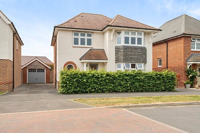 3 Bedroom Detached House For Sale In Mitchell Way, Milton, OX13