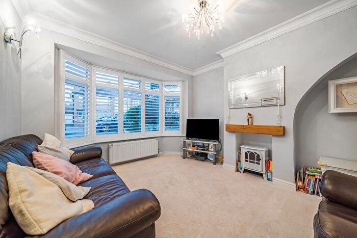 3 Bedroom Property To Rent In Primrose Road, Hersham, Walton-On-Thames, KT12