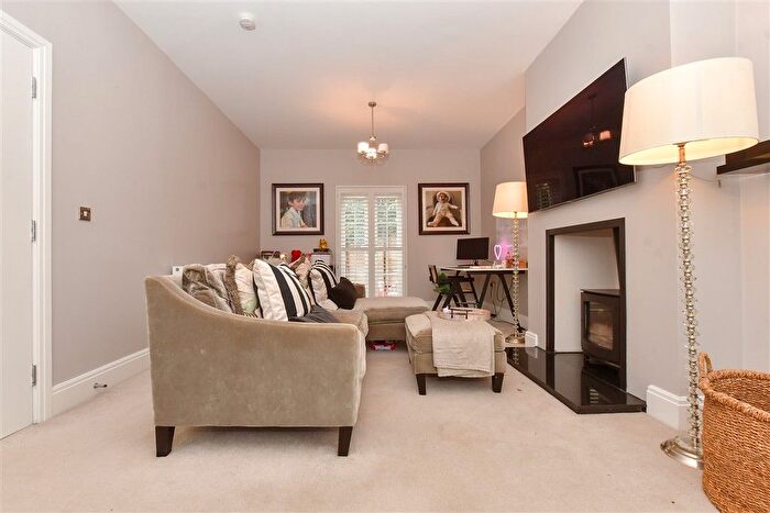 4 Bedroom Detached House For Sale In Merlin Avenue, Whitfield, Dover, Kent, CT16