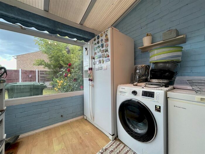 3 Bedroom Terraced House For Sale In Roman, East Tilbury, Tilbury, RM18