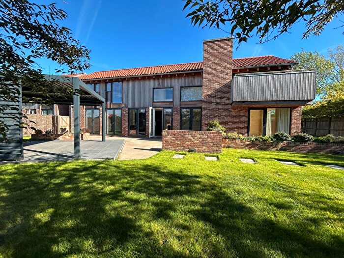 4 Bedroom Detached House For Sale In The Courtyard, Red House Drive, Ashbocking, Ipswich, IP6