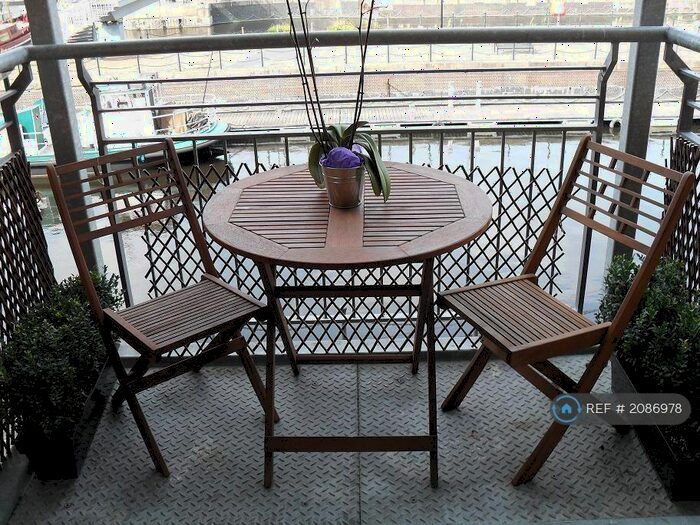 2 Bedroom Flat To Rent In Rainbow Quay, London, SE16