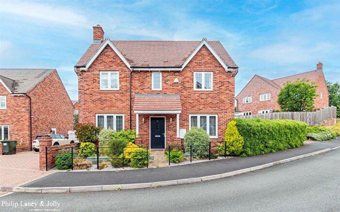 4 Bedroom Detached House For Sale In Glendower Way, Great Witley, Worcester, WR6