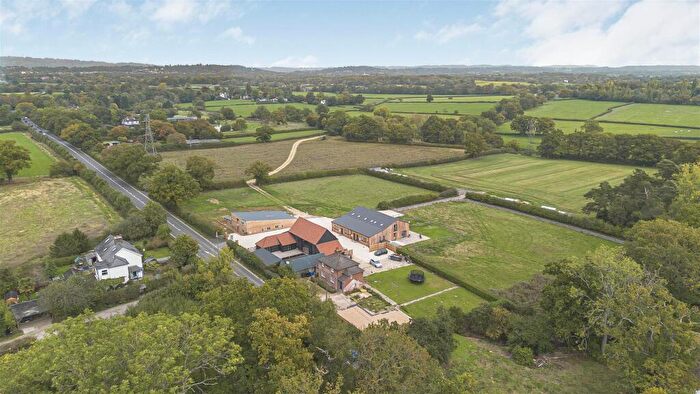 3 Bedroom House For Sale In Sidlow, Reigate, RH2