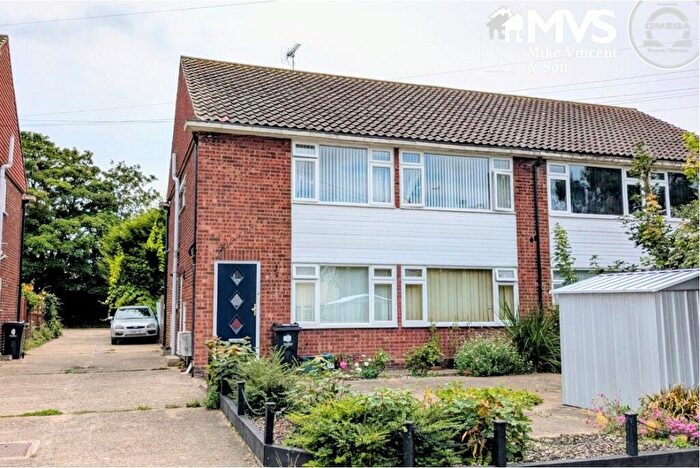 2 Bedroom Maisonette For Sale In Blenheim Court, Clacton-on-Sea, CO15