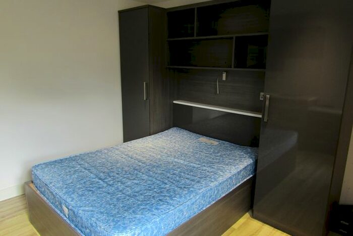 Studio To Rent In High Road, Southampton, SO16