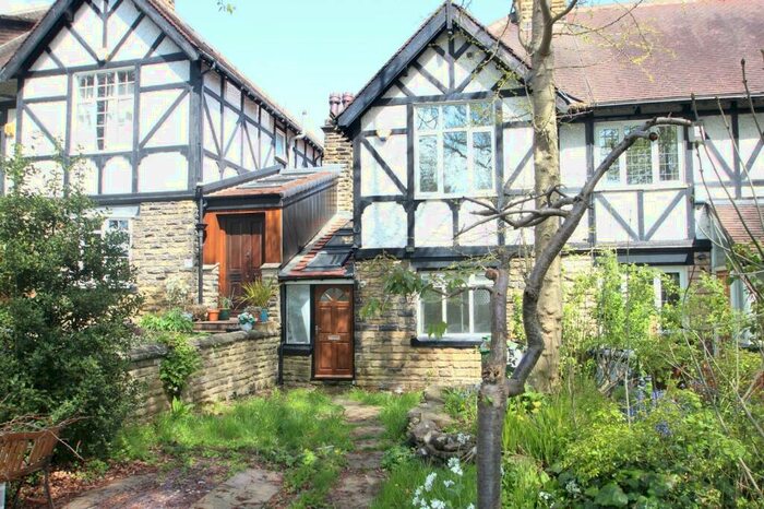 2 Bedroom House To Rent In Belle Vue Avenue, Leeds, West Yorkshire, Uk, LS8