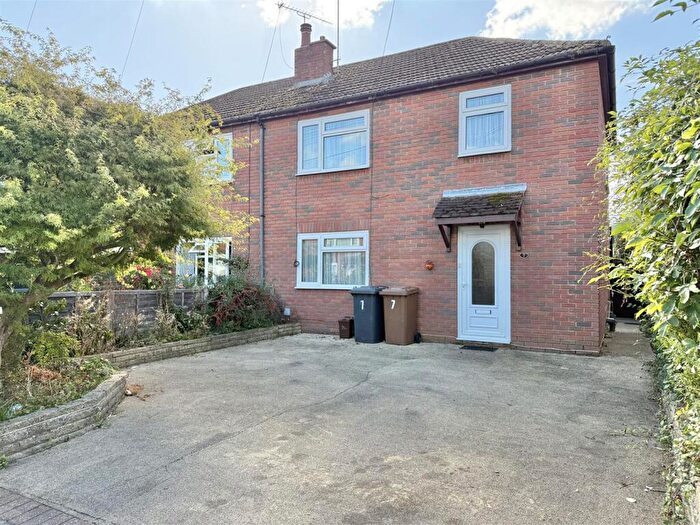 3 Bedroom Semi-Detached House To Rent In Hollands Croft, Hunsdon, SG12