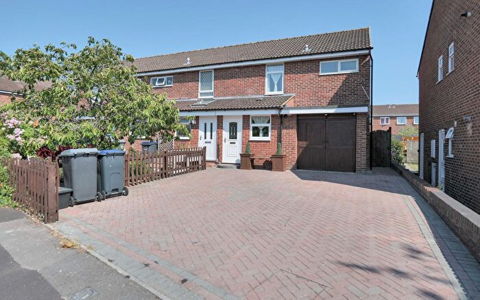 3 Bedroom Semi-Detached House For Sale In Cotswold Close, Melksham, SN12