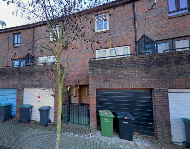 1 Bedroom Flat To Rent In Stonebridge Road, London, N15