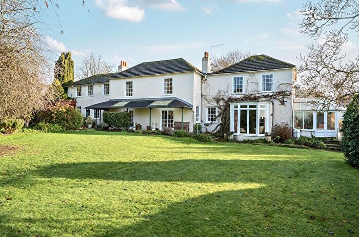 7 Bedroom Detached House For Sale In Tonbridge Road, Wateringbury, Maidstone, ME18