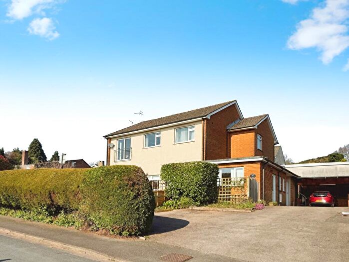 2 Bedroom Flat To Rent In Cranberra Crescent, Newport, NP20