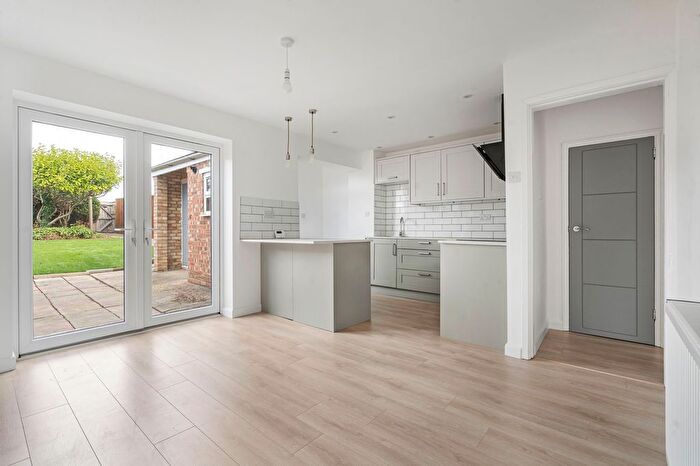 2 Bedroom Terraced House For Sale In Avenue Road, Huntingdon, Cambridgeshire., PE29
