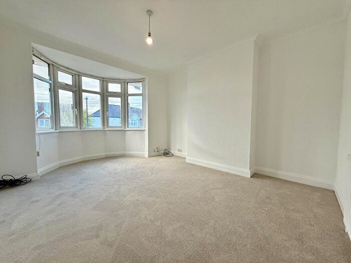 1 Bedroom Flat To Rent In Blenheim Road, Harrow, HA2