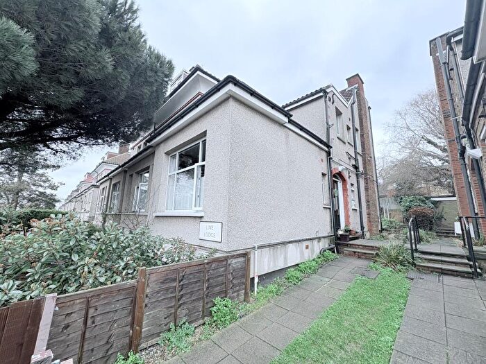 Studio For Sale In Montalt Road, Woodford Green, IG8