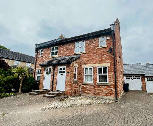 3 Bedroom Semi-Detached House To Rent In Harlebury, Newcastle Upon Tyne, NE27