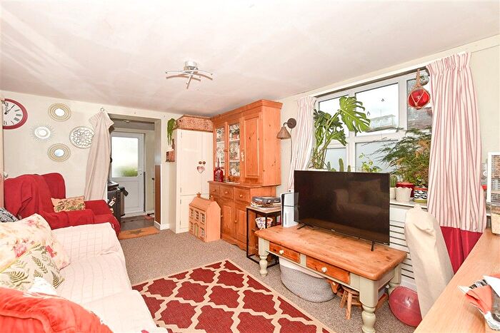 2 Bedroom Maisonette For Sale In Framfield Road, Uckfield, East Sussex, TN22