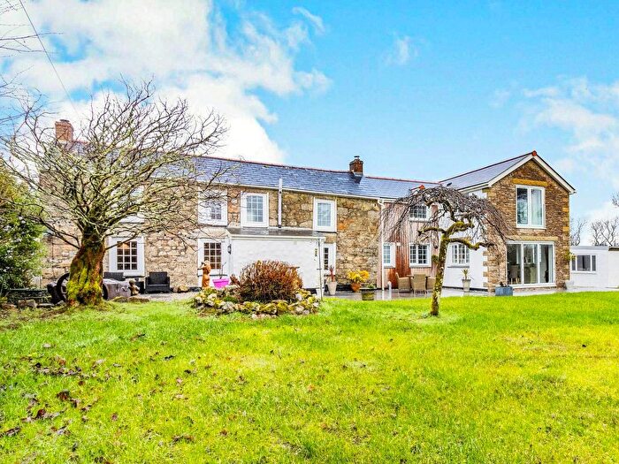 4 Bedroom Country House For Sale In Penhalurick, Redruth, TR16