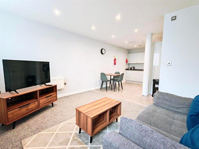 1 Bedroom Apartment To Rent In - Upper Parliament Street, Liverpool, L8