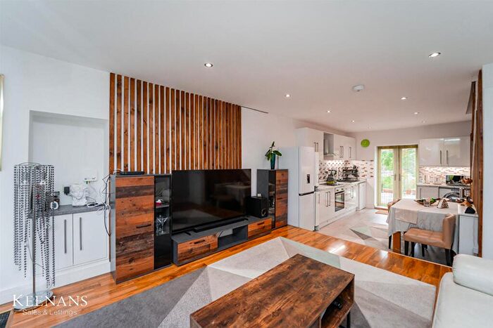 3 Bedroom House For Sale In Newchurch Road, Bacup, OL13