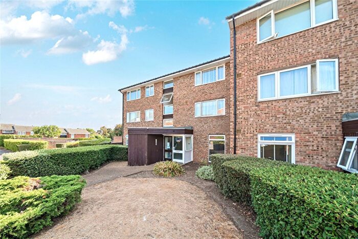 1 Bedroom Flat For Sale In Coleridge Way, Orpington, BR6