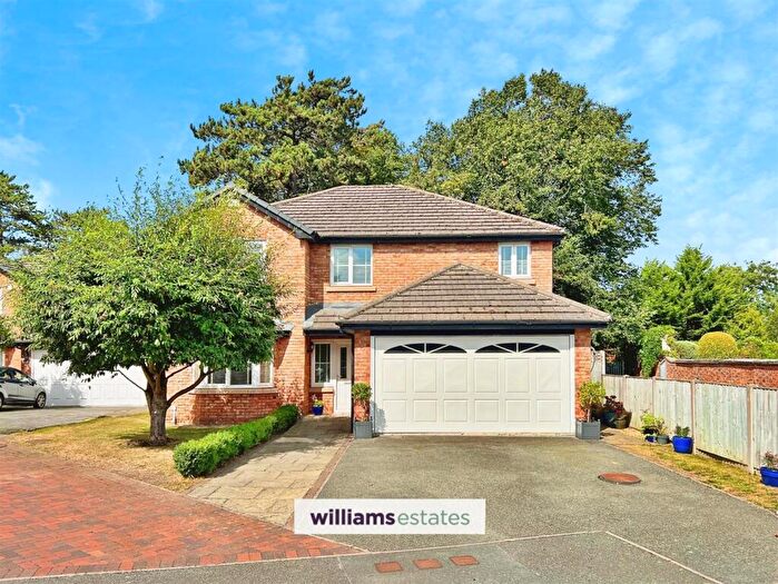 4 Bedroom Detached House For Sale In Hen Waliau, St. Asaph, LL17