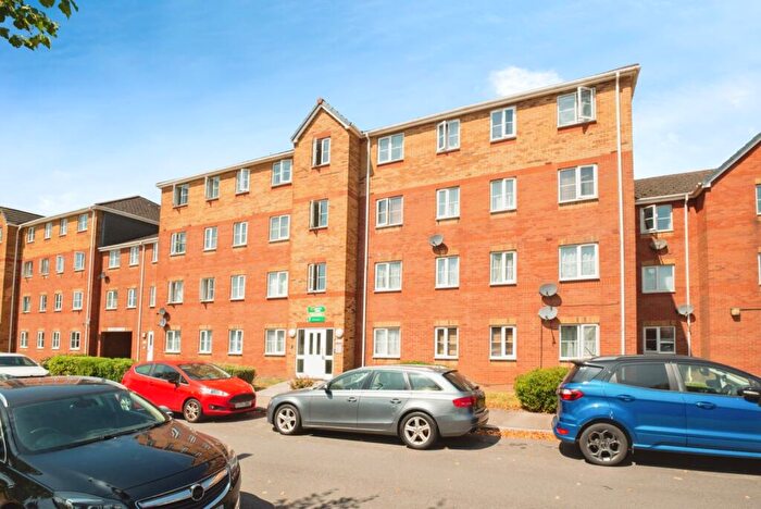 2 Bedroom Flat To Rent In Beaufort Square, Cardiff, CF24