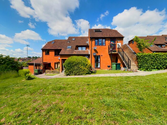 2 Bedroom Maisonette To Rent In Hamilton Court, Maitland Drive, High Wycombe, HP13