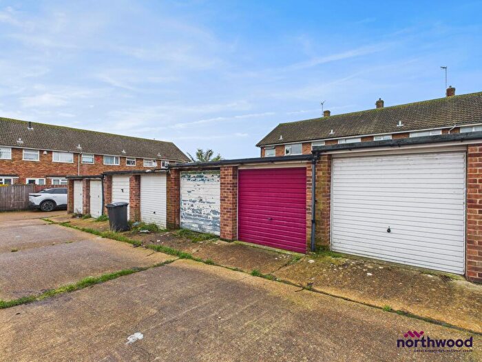 Garage / Parking To Rent In Garage, Wilton Avenue, Hampden Park, Eastbourne, BN22