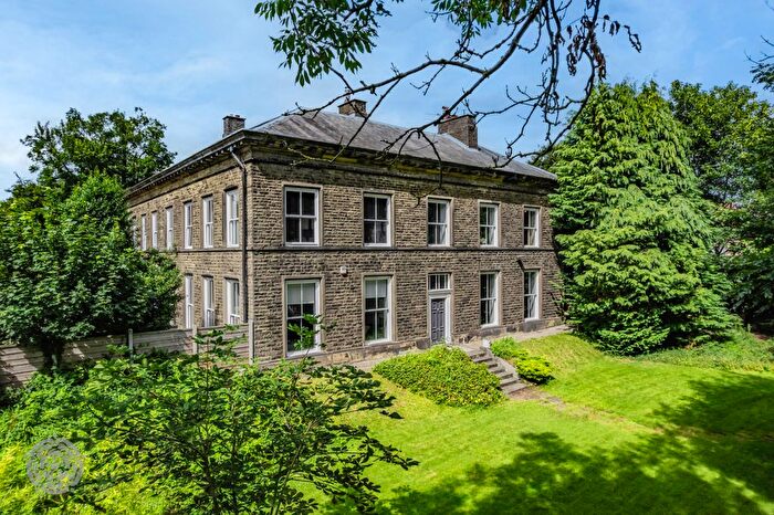 6 Bedroom Semi-Detached House For Sale In The Drive, Bury, Greater Manchester, BL9