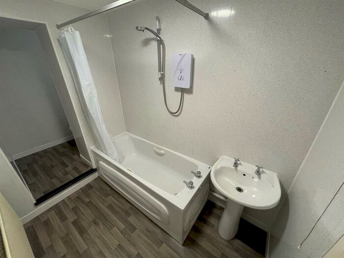 1 Bedroom Flat To Rent In Pearson Avenue, Hull, HU5