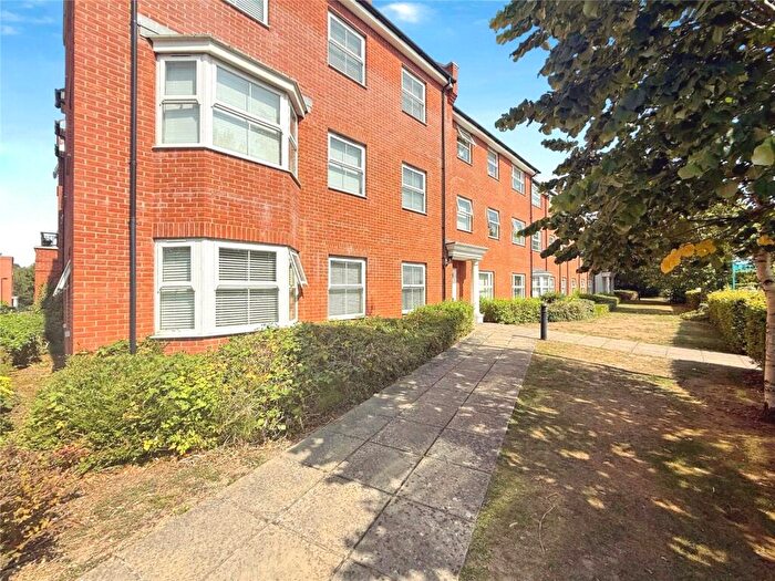 2 Bedroom Flat To Rent In Bellamy House, Ashville Way, Wokingham, RG41