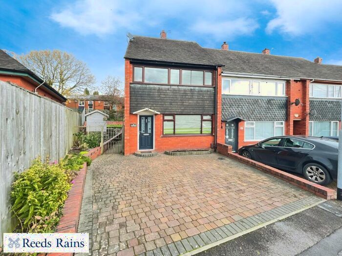 2 Bedroom End Of Terrace House To Rent In Honeywall, Stoke-on-Trent, Staffordshire, ST4