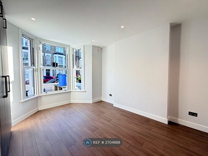 2 Bedroom Flat To Rent In Portnall Road, London, W9