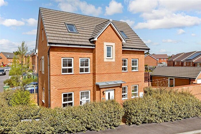 4 Bedroom Detached House For Sale In Linnet Crescent, Peacehaven, Brighton, East Sussex, BN10