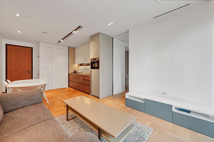 1 Bedroom Flat To Rent In Lewis Cubitt Walk, Kings Cross, N1C