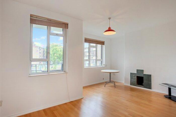 1 Bedroom Flat To Rent In Bonsor House, London, SW8