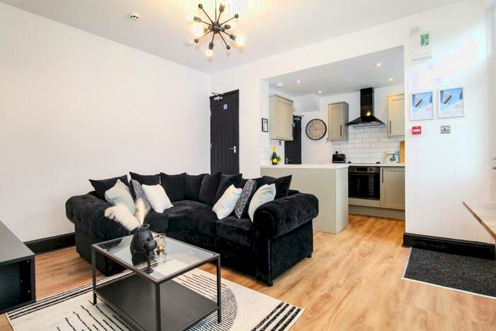 1 Bedroom Terraced House To Rent In Grimthorpe Place, Headingley, Leeds, LS6