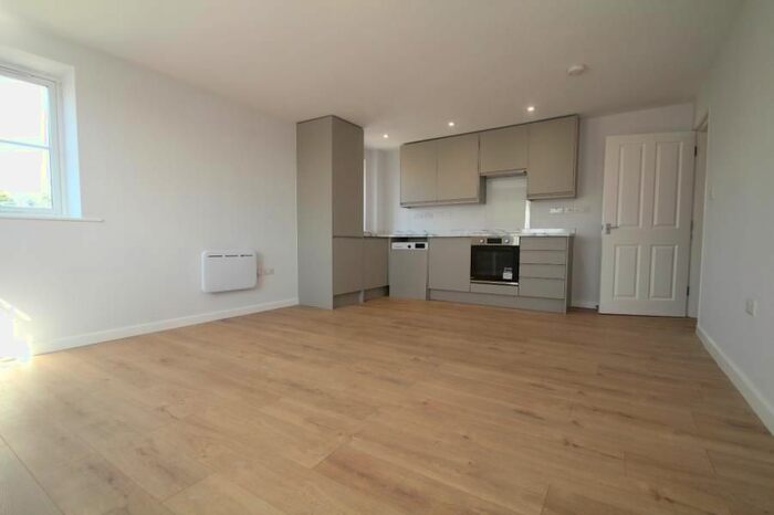 2 Bedroom Flat To Rent In Squires Close, Sherburn In Elmet, LS25