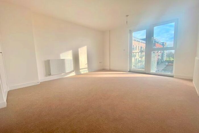 1 Bedroom Flat To Rent In St Andrews House, Campus Avenue, Dagenham, RM8