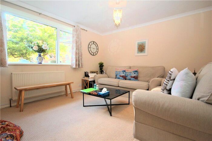 2 Bedroom Flat To Rent In Christchurch Road, Virginia Water, Surrey, GU25