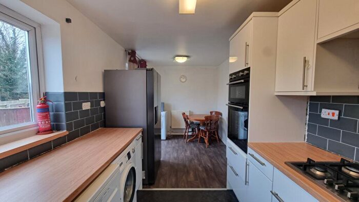 4 Bedroom House To Rent In Westminster Road, Toothill, Swindon, SN5